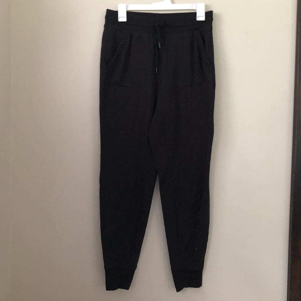black sweatpants
